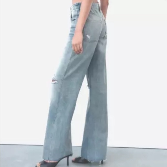 ZARA Flare Distressed Jeans - Picture 9 of 9